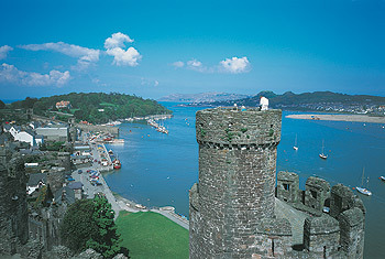 Conwy Castle view.jpg
